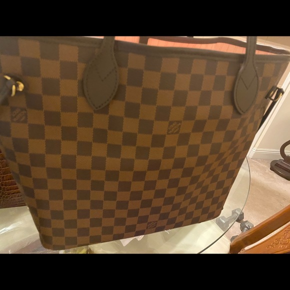Louis Vuitton Neverfull Damier MM - Picture 2 of 11